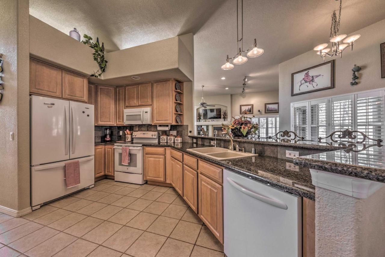 Roomy Ruidoso Retreat With Deck, Grill, And Mtn Views! Esterno foto