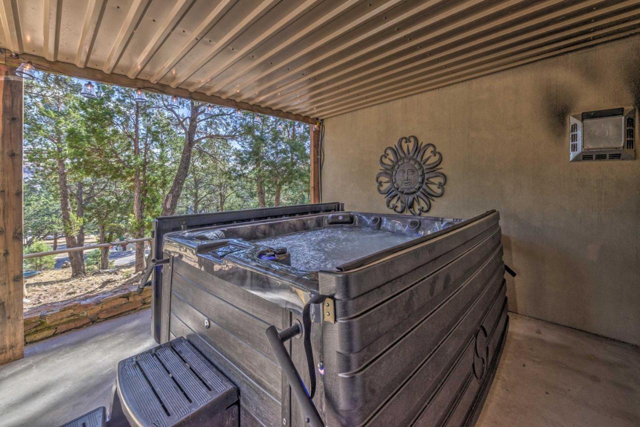 Roomy Ruidoso Retreat With Deck, Grill, And Mtn Views! Esterno foto